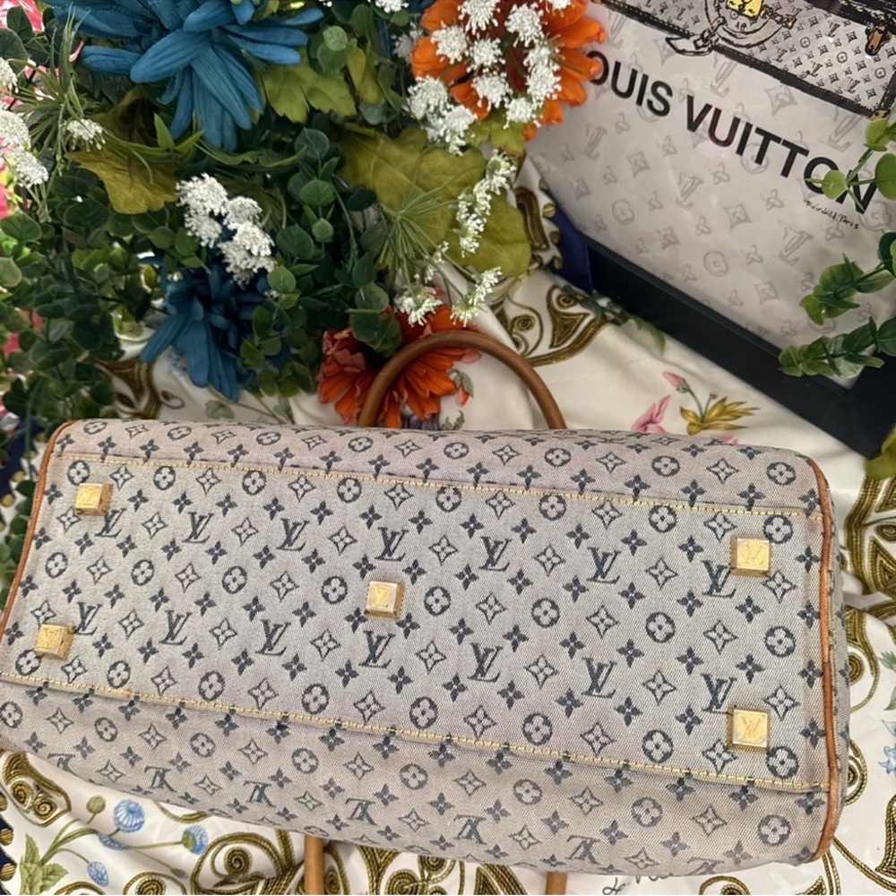 Louis Vuitton Marie gray canvas tote - Picture 9 of 11